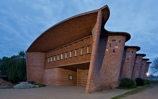 moma-partners-with-instagram-for-largest-ever-latin-american-architecture-exhibition